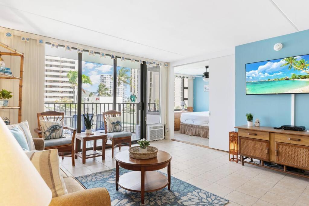 Punawai Suite @Waikiki Banyan Honolulu Exterior photo